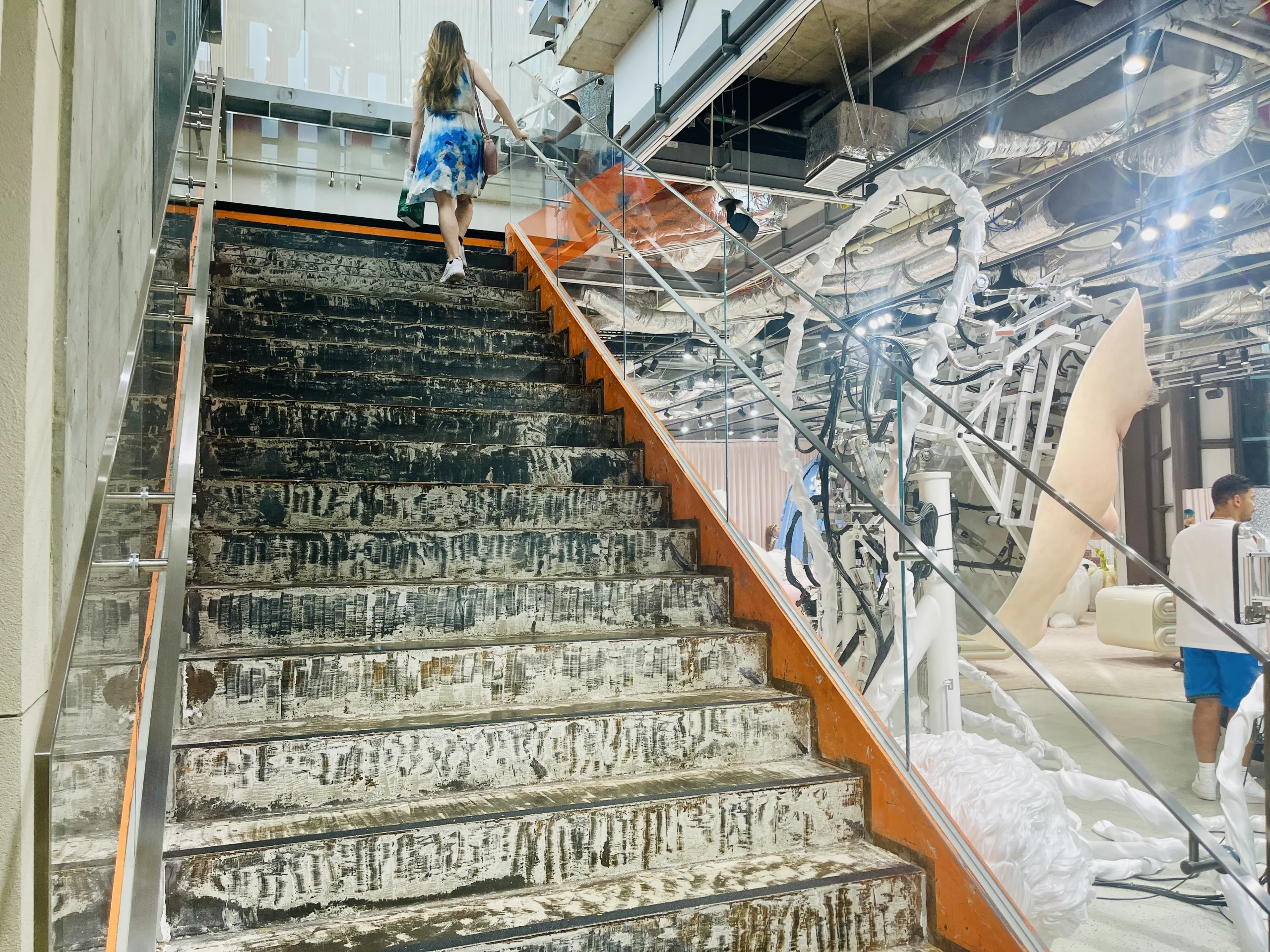 ジェントルモンスター 日本 店舗 東京 青山 公式ストア